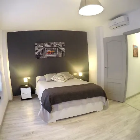 Apartment Apartamento Cristo De La Yedra Con Parking